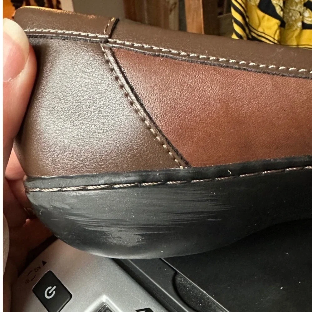 Clark's Loafers‎ Ultimate Comfort Slip On Tasel Brown Shoes Woman size 9.5
